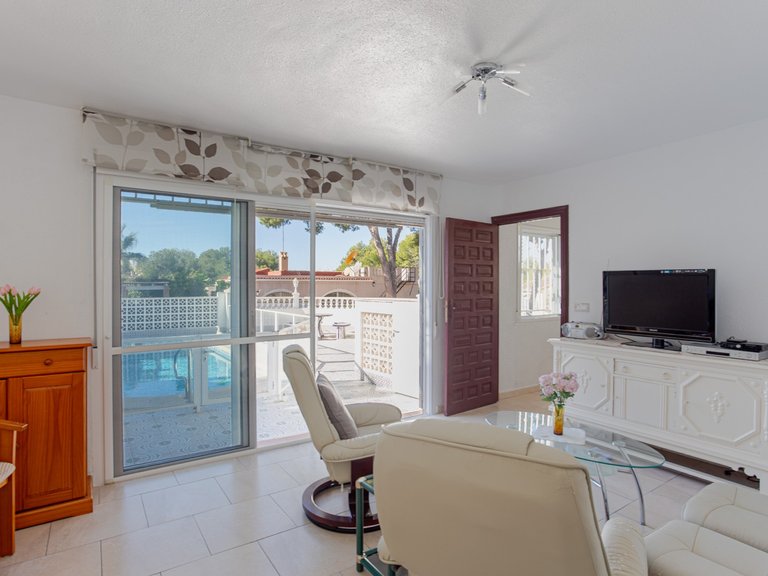 Villa for Sale in Costa Blanca Torrevieja, Alicante 7