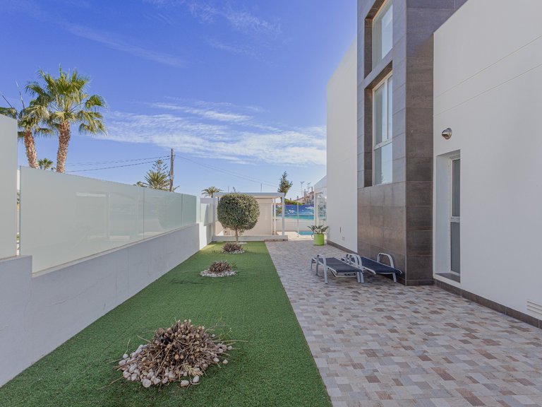 Villa for Sale in Costa Blanca Orihuela Costa, Alicante 6
