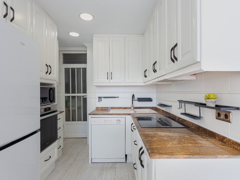 Apartment for Sale in Costa Blanca Torrevieja, Alicante 2