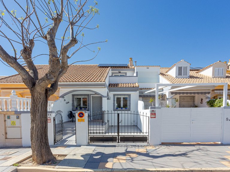 Villa for Sale in Costa Blanca Pilar De La Horadada, Alicante 2