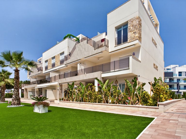 Apartment for Sale in Costa Blanca Guardamar Del Segura, Alicante 1
