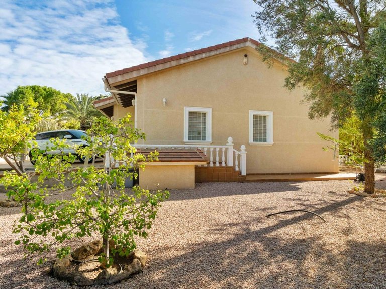 Villa for Sale in Cabo Roig, Alicante 41