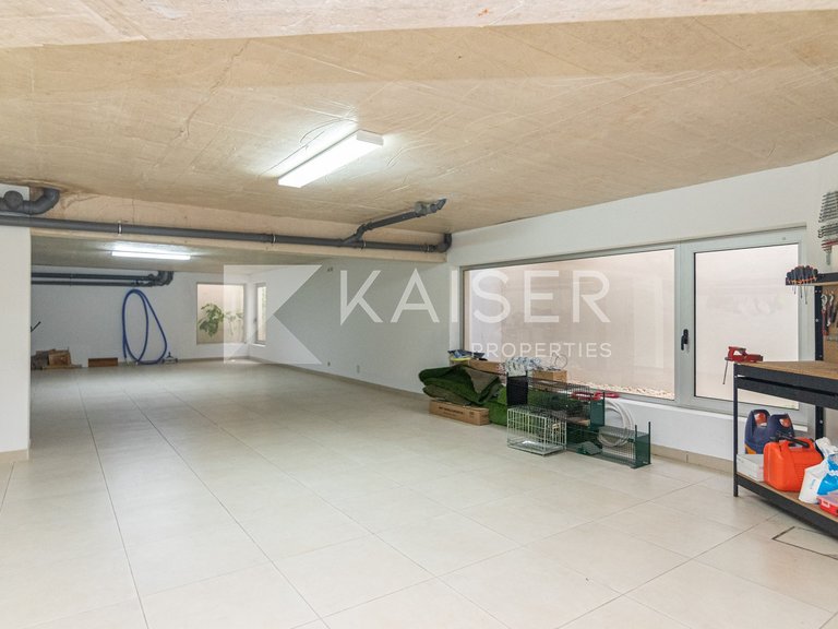 Villa for Sale in Albufeira, Albufeira 28