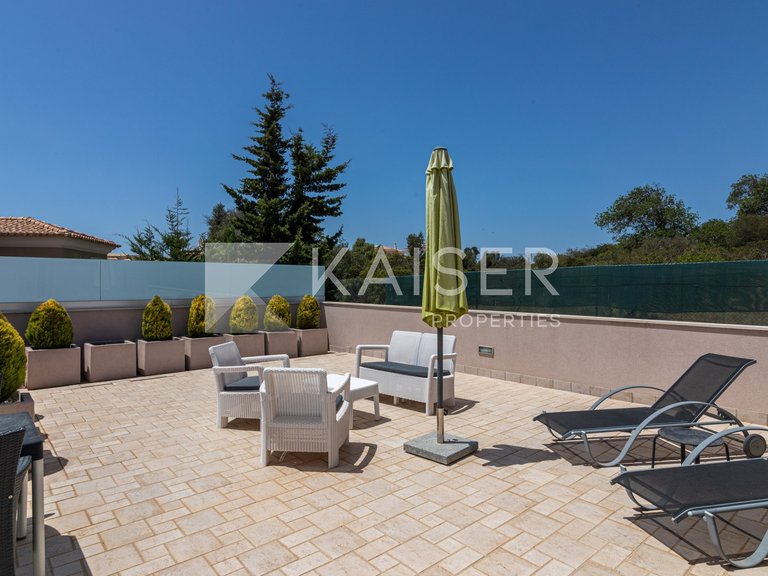 Villa for Sale in Albufeira, Albufeira 32