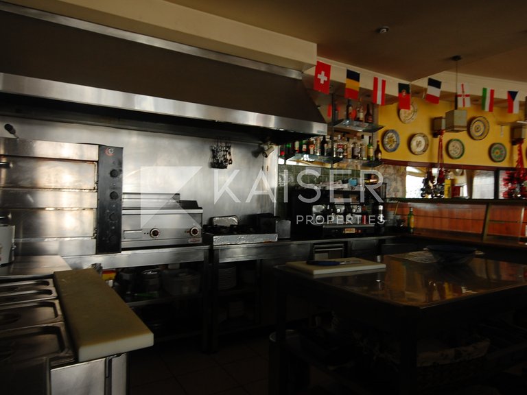 Commercial for Sale in Albufeira, Albufeira 7