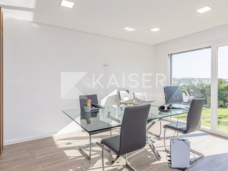 Villa for Sale in Albufeira, Albufeira 12