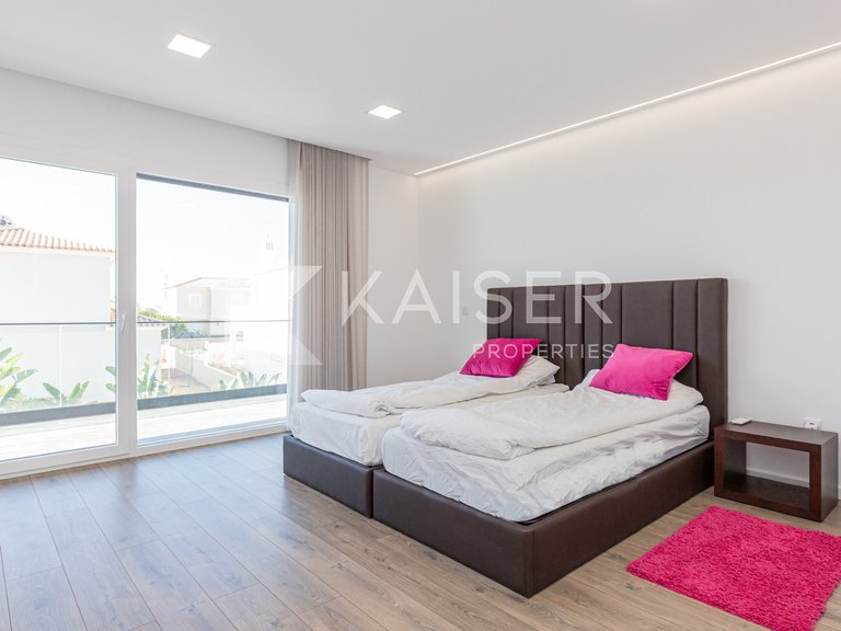 Villa for Sale in Albufeira, Albufeira 23