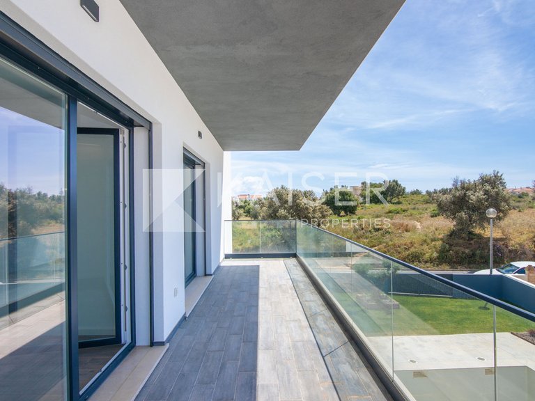 Villa for Sale in Albufeira, Albufeira 25