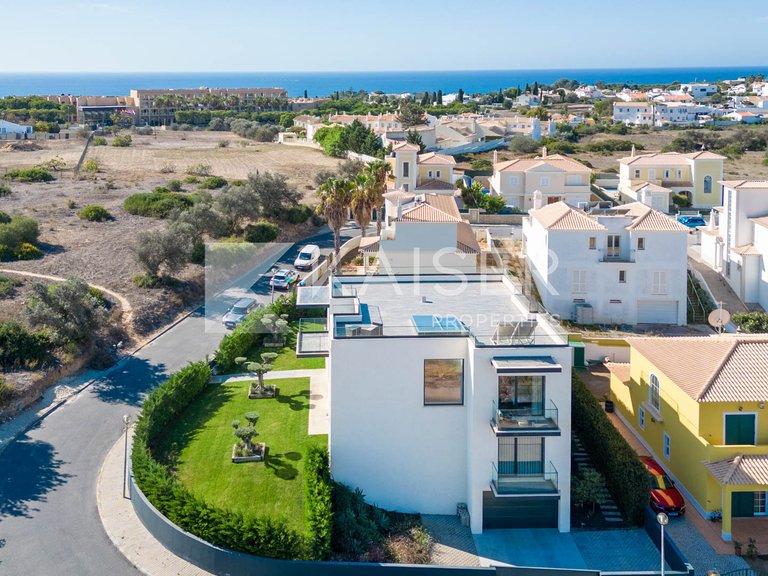Villa for Sale in Albufeira, Albufeira 31