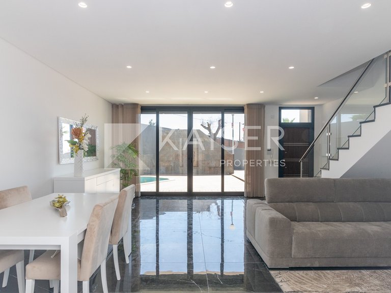 Town House for Sale in Albufeira, Albufeira 2