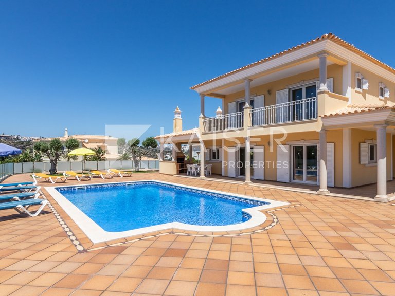 Villa for Sale in Albufeira, Albufeira 1
