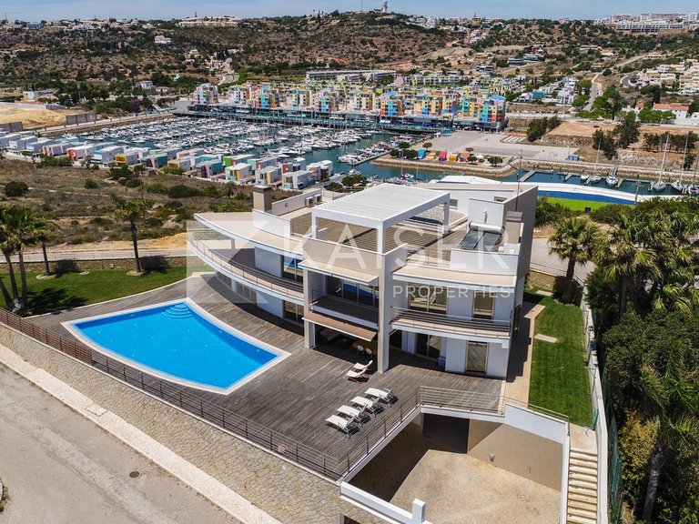 Villa for Sale in Albufeira, Albufeira 10