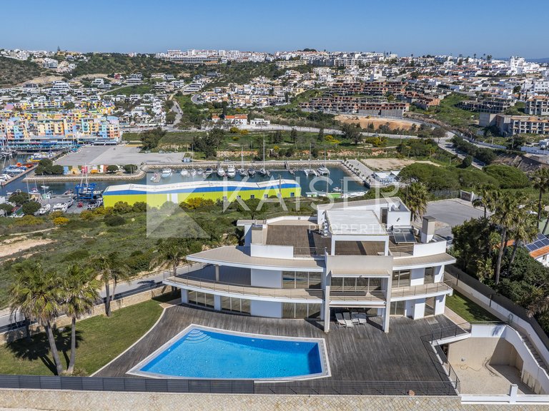 Villa for Sale in Albufeira, Albufeira 11