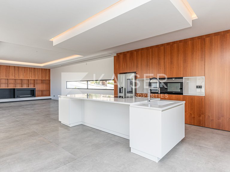 Villa for Sale in Albufeira, Albufeira 4