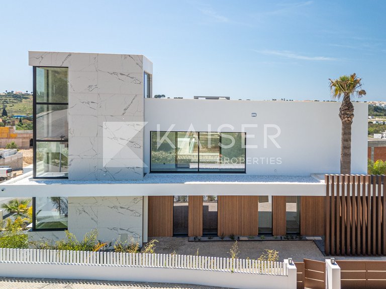 Villa for Sale in Albufeira, Albufeira 11