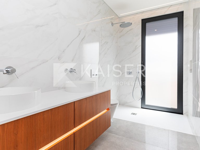 Villa for Sale in Albufeira, Albufeira 23