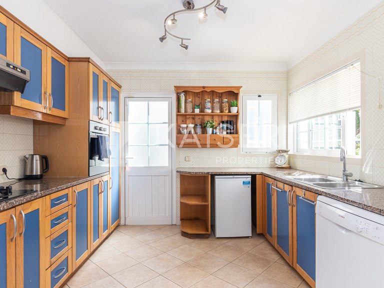 Villa for Sale in Albufeira, Albufeira 11