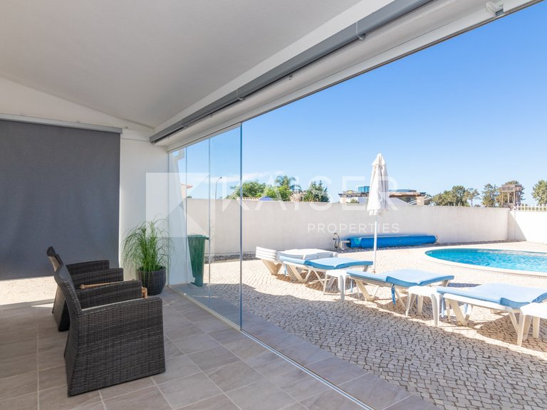 Villa for Sale in Albufeira, Albufeira 25