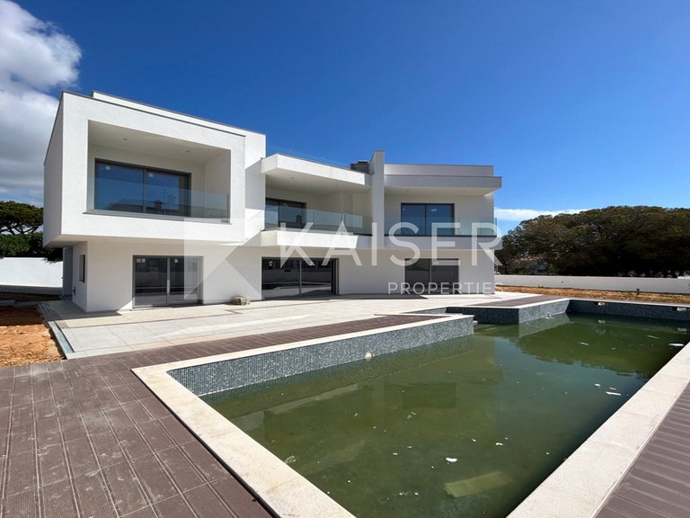 Villa for Sale in Albufeira, Albufeira 5