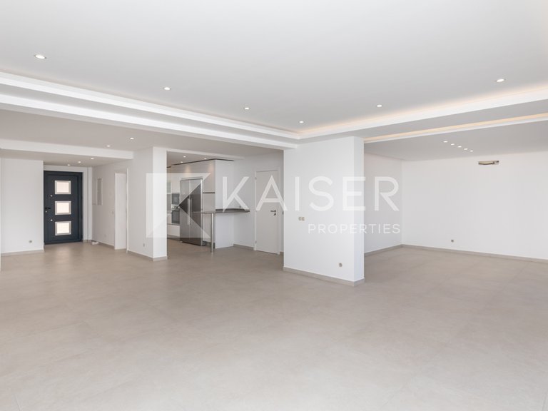 Villa for Sale in Albufeira, Albufeira 3