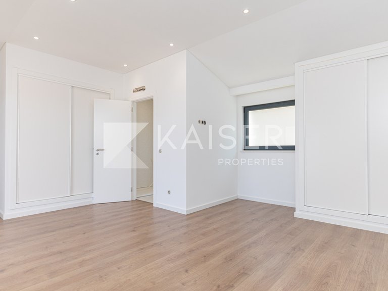 Villa for Sale in Albufeira, Albufeira 25