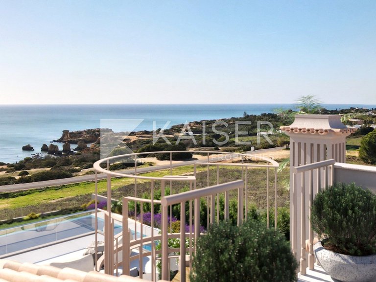Villa for Sale in Albufeira, Albufeira 2
