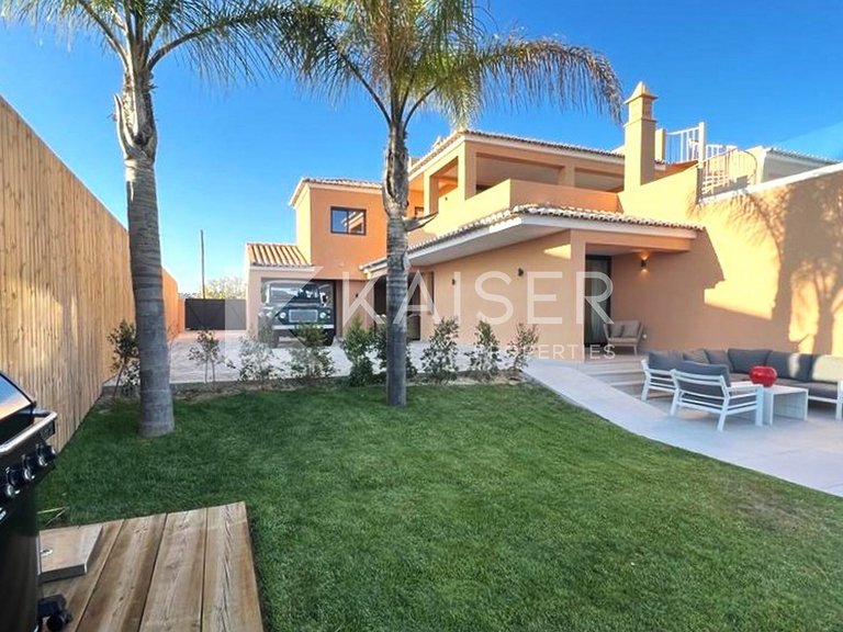 Villa for Sale in Albufeira, Albufeira 40