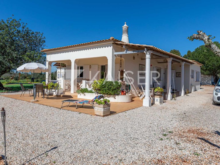 Villa for Sale in Foral, Foral 27