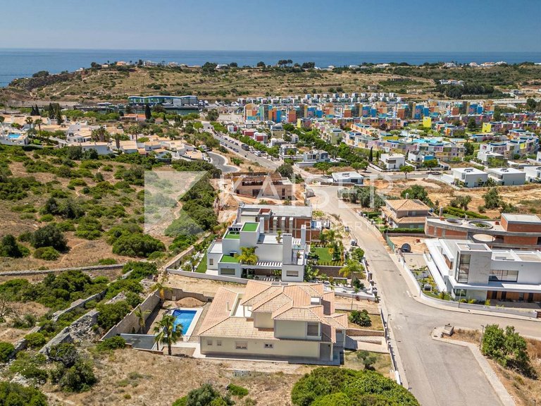 Villa for Sale in Albufeira, Albufeira 7