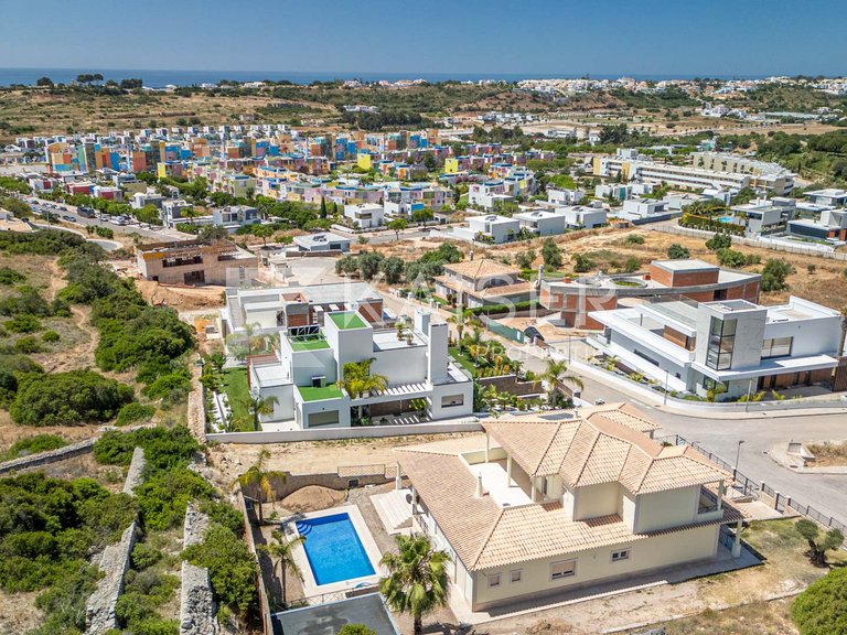 Villa for Sale in Albufeira, Albufeira 8