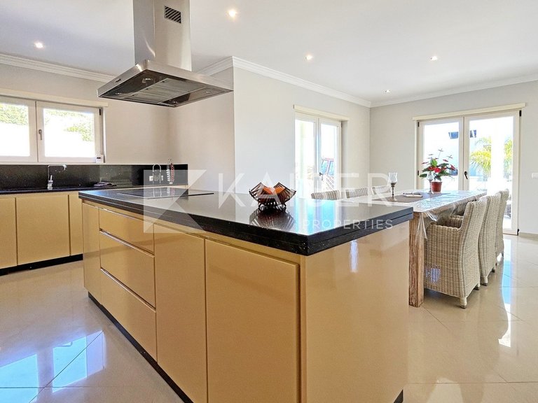 Villa for Sale in Albufeira, Albufeira 14