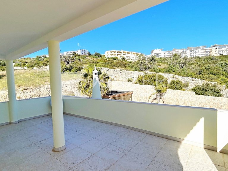 Villa for Sale in Albufeira, Albufeira 30