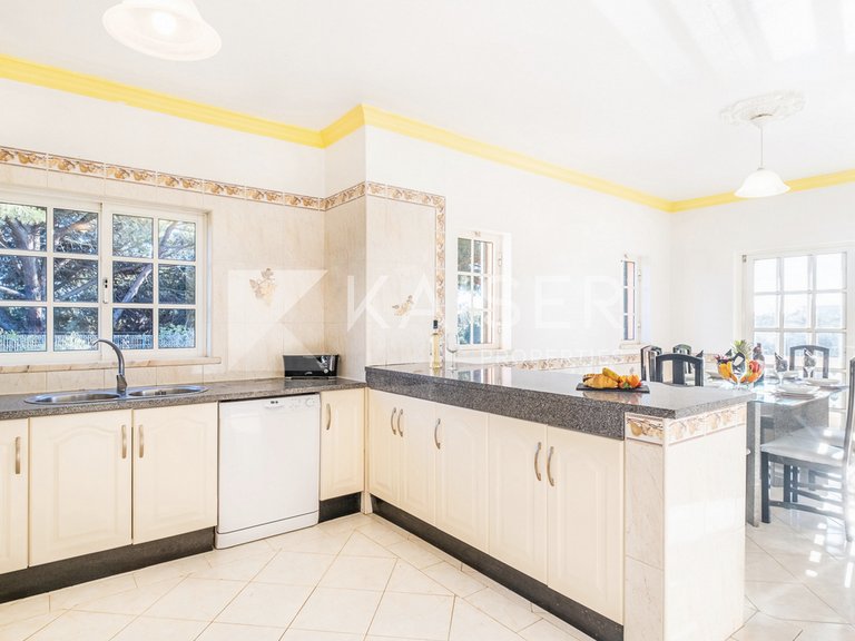 Villa for Sale in Albufeira, Albufeira 5