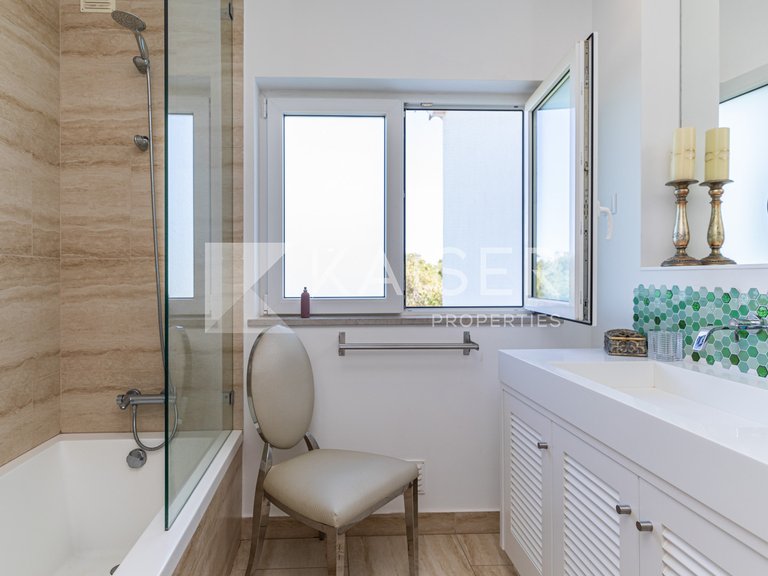 Villa for Sale in Albufeira, Albufeira 13