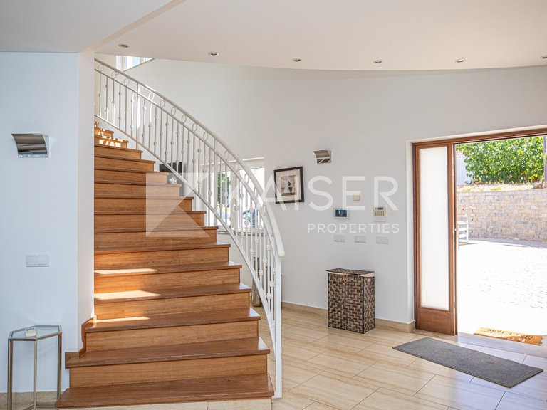 Villa for Sale in Albufeira, Albufeira 28