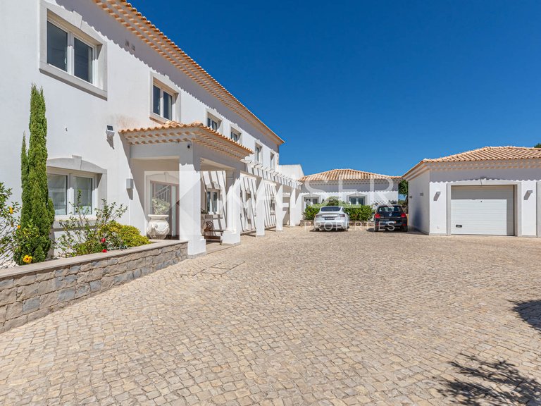 Villa for Sale in Albufeira, Albufeira 30