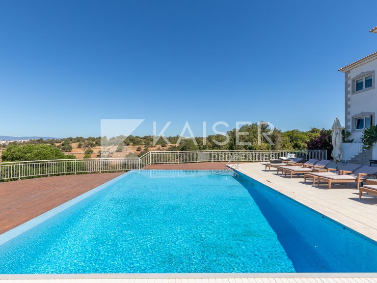 Villa for Sale in Albufeira, Albufeira 32
