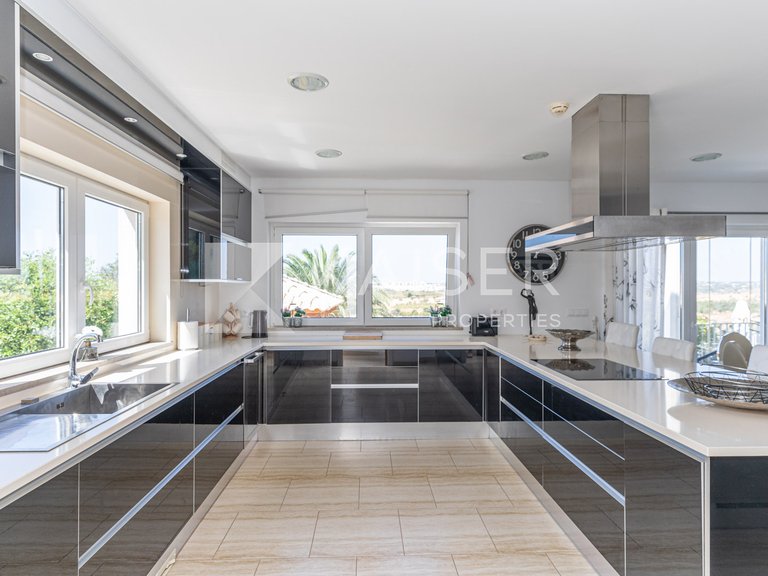 Villa for Sale in Albufeira, Albufeira 8