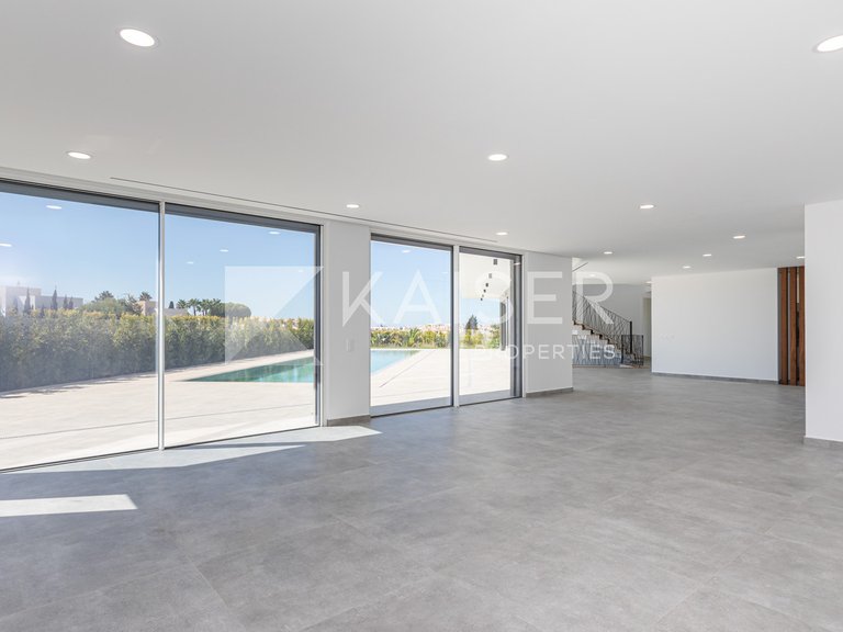 Villa for Sale in Albufeira, Albufeira 4