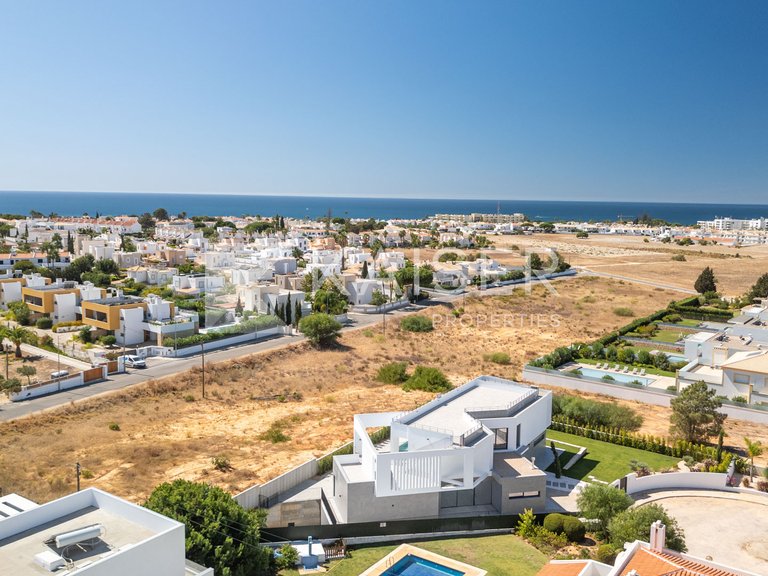 Villa for Sale in Albufeira, Albufeira 33