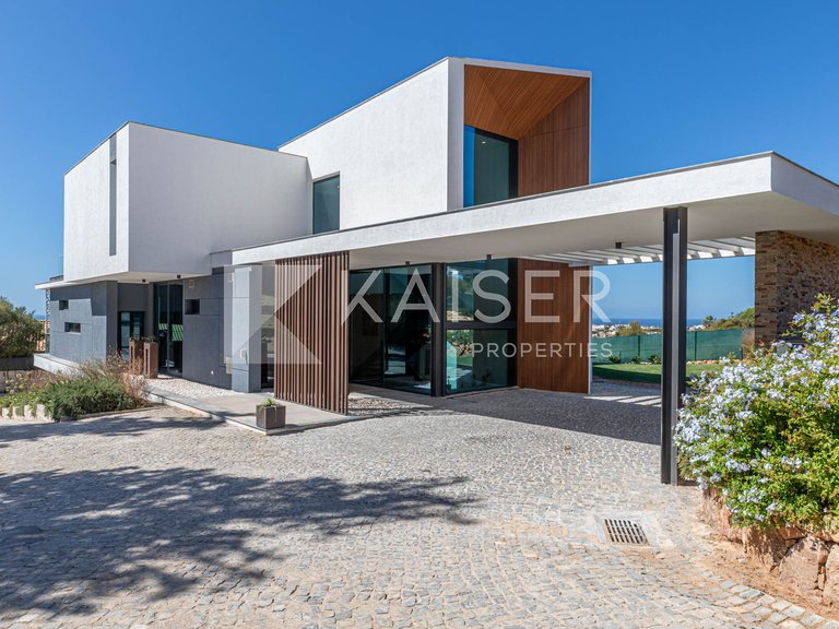 Villa for Sale in Albufeira, Albufeira 3