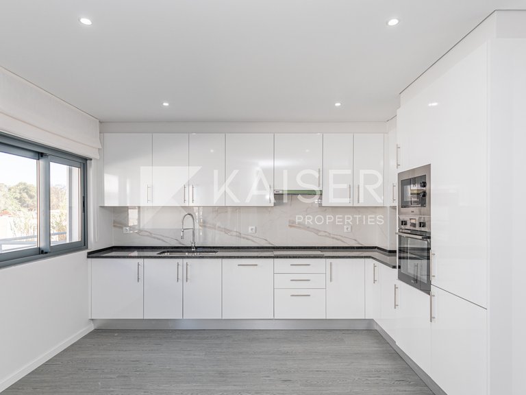 Apartment for Sale in Quelfes, Quelfes 13