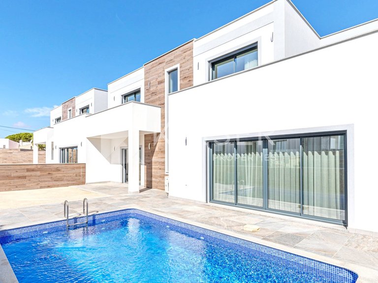 Town House for Sale in Albufeira, Albufeira 1