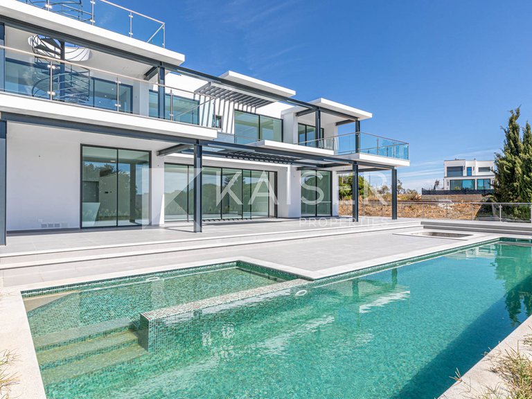 Villa for Sale in Albufeira, Albufeira 1