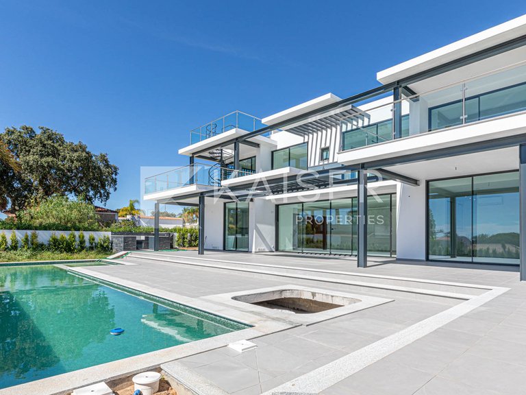 Villa for Sale in Albufeira, Albufeira 9
