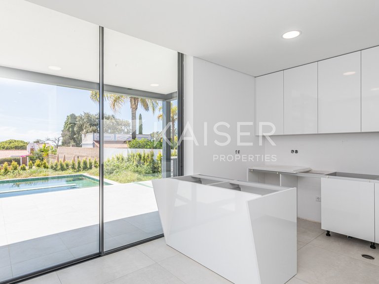 Villa for Sale in Albufeira, Albufeira 13