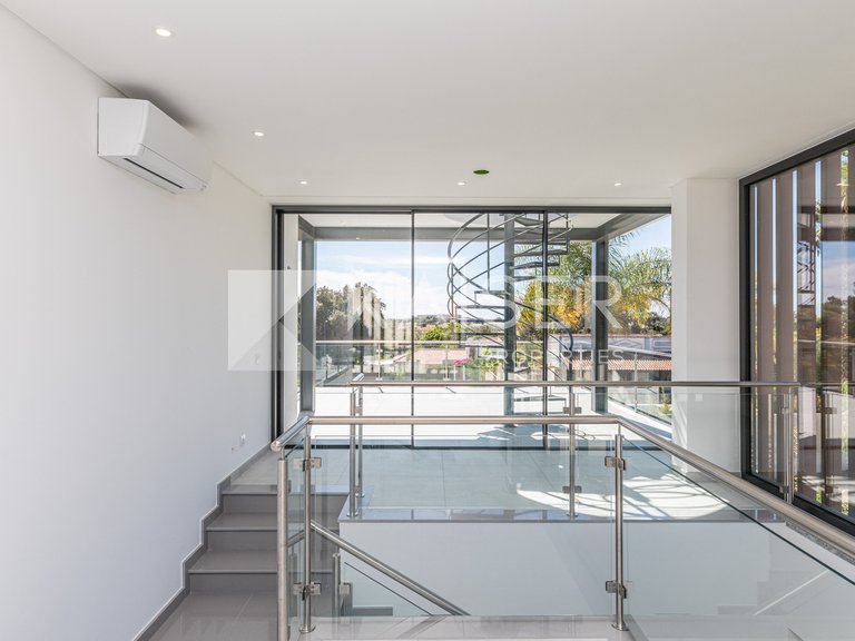 Villa for Sale in Albufeira, Albufeira 19