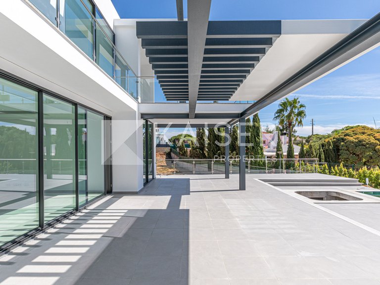 Villa for Sale in Albufeira, Albufeira 40