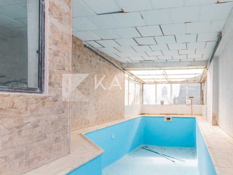 Villa for Sale in Albufeira, Albufeira 11