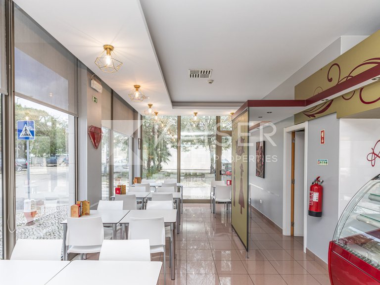 Commercial for Sale in Albufeira, Albufeira 2